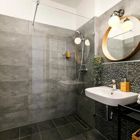 Apartment Marone *